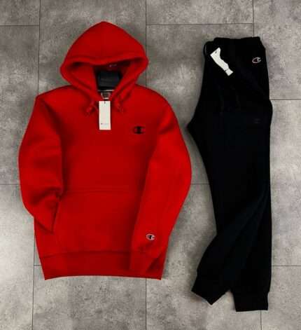 CHAMPION WINTER TRACKSUITS: FULL WARMTH WITH COTTON FLEECE FABRIC